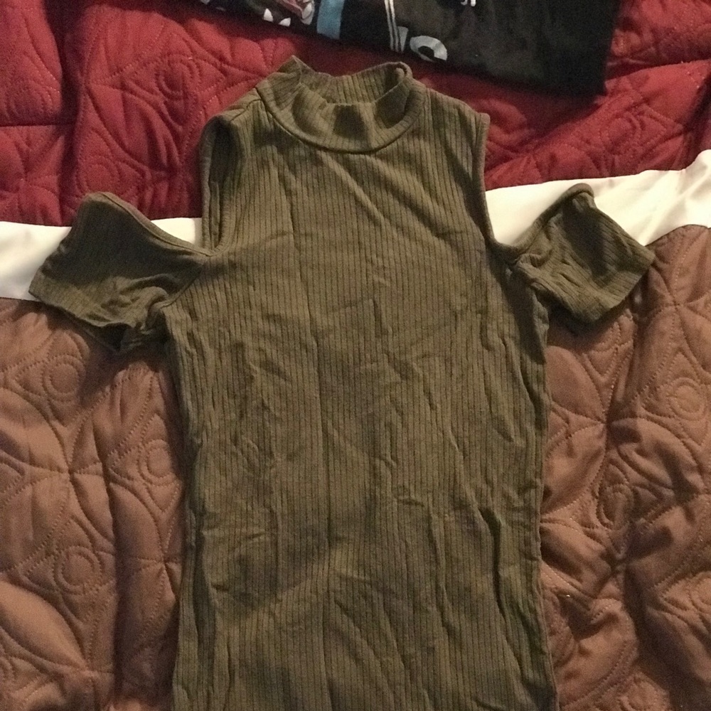 Aeropostale shoulderless shirt